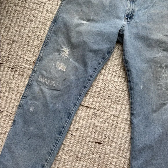 Vintage | Wrangler Distressed Straight-Leg Jeans - Picture 2 of 8